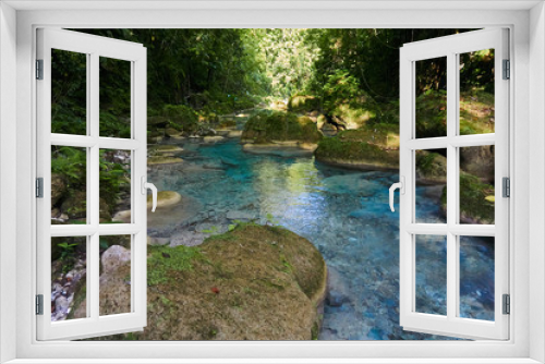 Fototapeta Naklejka Na Ścianę Okno 3D - Beautiful Jungle Landscaspes and blue pools of Warter at Reach Falls Jamaica
