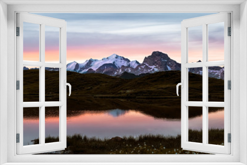 Fototapeta Naklejka Na Ścianę Okno 3D - Lever de soleil Mont Blanc 2 