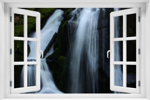 Fototapeta Naklejka Na Ścianę Okno 3D - Schnelles Wasser