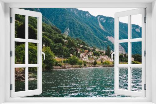 Fototapeta Naklejka Na Ścianę Okno 3D - View of the waterfront of lake Geneva In Montreux in Switzerland