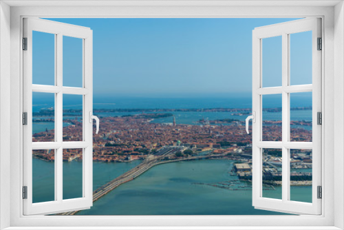 Fototapeta Naklejka Na Ścianę Okno 3D - The panoramic bird's eye view of Venice, Italy.
