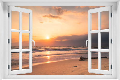 Fototapeta Naklejka Na Ścianę Okno 3D - Sunset over mediterranean sea