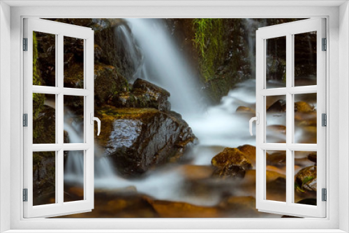Fototapeta Naklejka Na Ścianę Okno 3D - Secluded Waterfall in Forest 