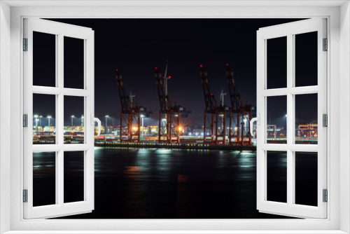 Fototapeta Naklejka Na Ścianę Okno 3D - Containerbrücken im Hafen von Hamburg in der Nacht