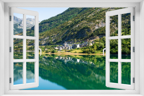 Fototapeta Naklejka Na Ścianę Okno 3D - Landscape of a Lanuza lake in the spanish pyrenees.  