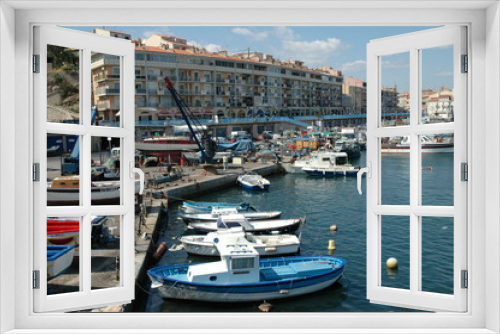 Fototapeta Naklejka Na Ścianę Okno 3D - port de Sète et mer bleue