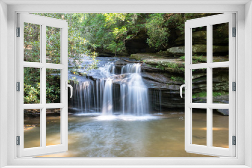 Fototapeta Naklejka Na Ścianę Okno 3D - Carrick Creek Waterfall