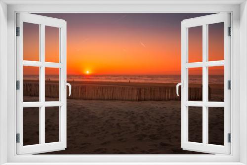 Fototapeta Naklejka Na Ścianę Okno 3D - Beautiful sunset at beach in Netherlands