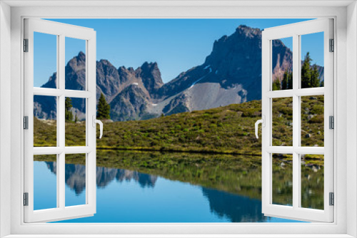 Fototapeta Naklejka Na Ścianę Okno 3D - View of North Cascade Mountains