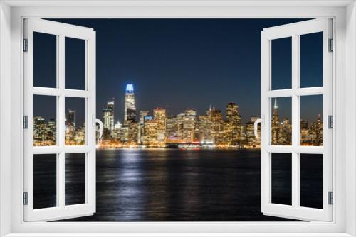 Fototapeta Naklejka Na Ścianę Okno 3D - Panoramic beautiful scenic view of the San Francisco city and Financial City skyscraper buildings in the evening, California, USA
