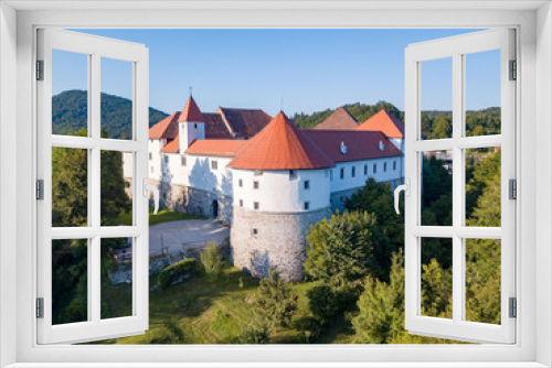 Fototapeta Naklejka Na Ścianę Okno 3D - Turjak Castle ( grad Turjak or turjaški grad, German Burg Auersperg ) is a 13th-century castle located above the settlement of Turjak, Slovenia