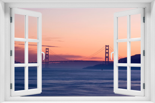 Fototapeta Naklejka Na Ścianę Okno 3D - USA, CA, Marin County, Tiburon, Golden Gate Bridge at Dusk