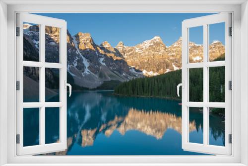 Fototapeta Naklejka Na Ścianę Okno 3D - Moraine Lake - Sunrise