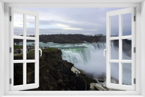 Fototapeta Naklejka Na Ścianę Okno 3D - Niagara river and waterfall, taken in USA Niagara waterfall state park