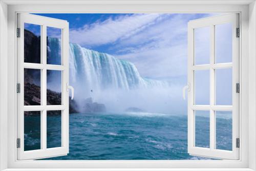 Fototapeta Naklejka Na Ścianę Okno 3D - Niagara Falls - view from boat