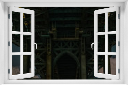Fototapeta Naklejka Na Ścianę Okno 3D - Manhattan Bridge from underneath