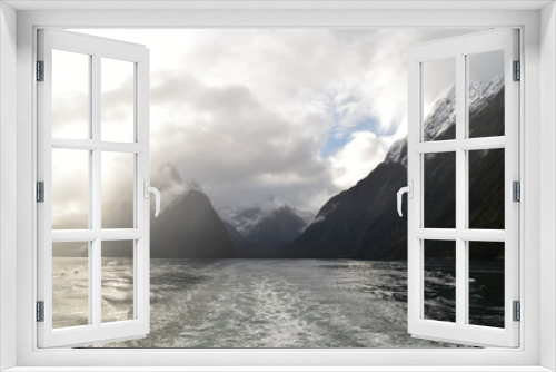 Fototapeta Naklejka Na Ścianę Okno 3D - Milford Sound in New Zealand