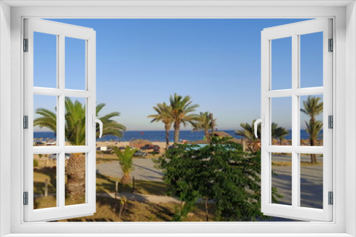 Fototapeta Naklejka Na Ścianę Okno 3D - palm trees on beach