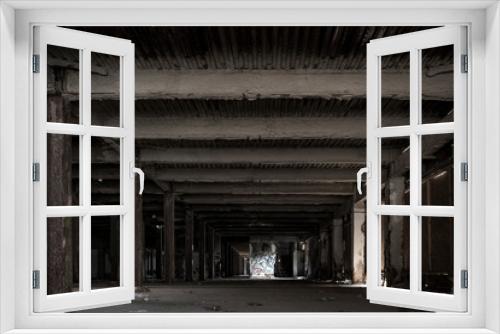 Fototapeta Naklejka Na Ścianę Okno 3D - Interior view of abandoned factory warehouse in Detroit, Michigan