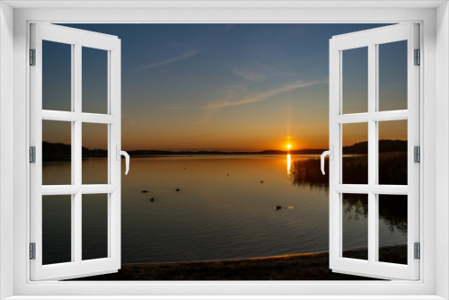 Fototapeta Naklejka Na Ścianę Okno 3D - Beautiful summer sunset on the lake. Euro-trip