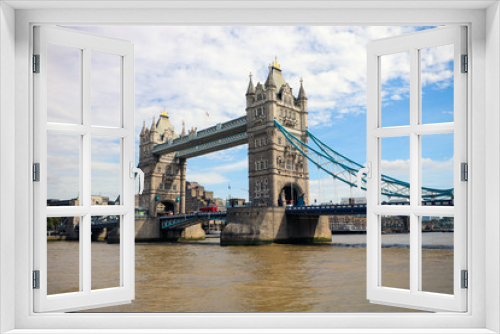 Fototapeta Naklejka Na Ścianę Okno 3D - Tower Bridge in London, UK
