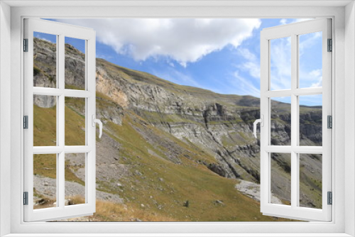 Fototapeta Naklejka Na Ścianę Okno 3D - Monte Perdido, Ordesa