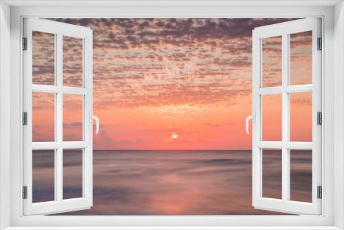 Fototapeta Naklejka Na Ścianę Okno 3D - Morning  on the ocean