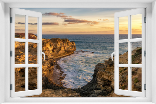 Fototapeta Naklejka Na Ścianę Okno 3D - Stunning cliffs, beach and sea on the Great Ocean Road, Victoria, Australia