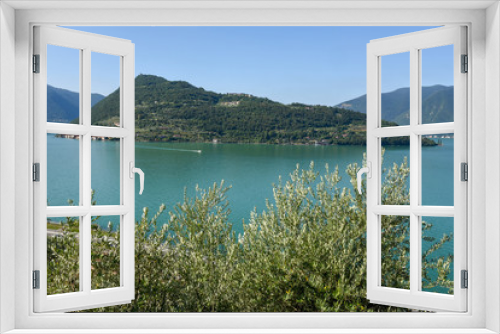 Fototapeta Naklejka Na Ścianę Okno 3D - View at lake Iseo on Lombardy, Italy