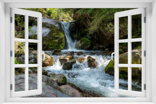 Fototapeta Naklejka Na Ścianę Okno 3D - waterfall in the wild attracted many tourists to visit