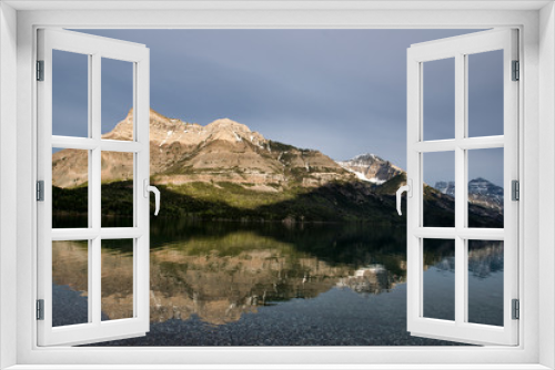 Fototapeta Naklejka Na Ścianę Okno 3D - Mountain Reflected in Calm Lake