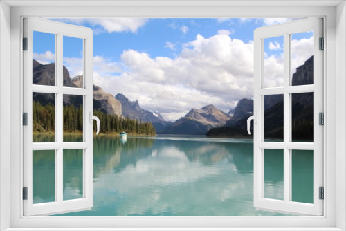 Fototapeta Naklejka Na Ścianę Okno 3D - Summer On Maligne Lake, Jasper National Park, Alberta