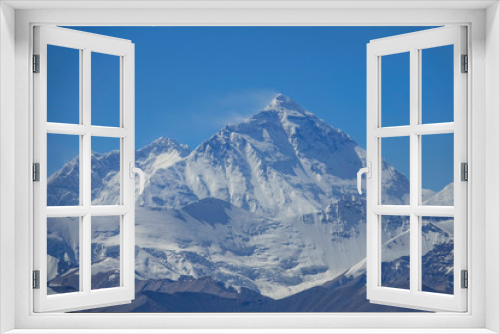 Fototapeta Naklejka Na Ścianę Okno 3D - CLOSE UP: Spectacular shot of windswept summit of Mount Everest from Gawula Pass