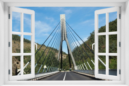 Fototapeta Naklejka Na Ścianę Okno 3D - Pont du Pertuiset