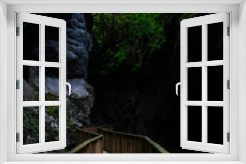 Fototapeta Naklejka Na Ścianę Okno 3D - Canyon Forest River Walkways
