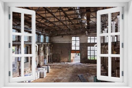 Fototapeta Naklejka Na Ścianę Okno 3D - Empty abandoned industrial factory interior