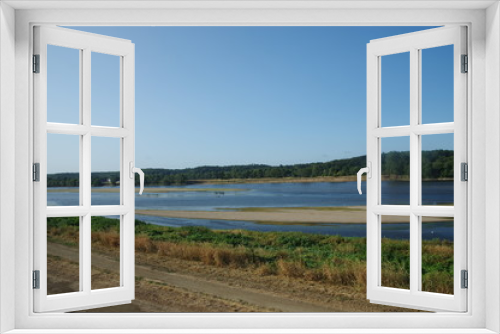 Fototapeta Naklejka Na Ścianę Okno 3D - La Loire 