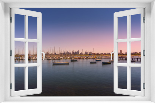 Fototapeta Naklejka Na Ścianę Okno 3D - St Kilda Marina with Melbourne Skyline in the background