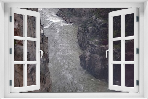 Fototapeta Naklejka Na Ścianę Okno 3D - waterfall in mountains
