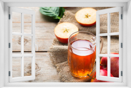 Fototapeta Naklejka Na Ścianę Okno 3D - Fresh organic apple juice, harvest  autumn fall concept