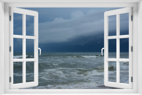 Fototapeta Naklejka Na Ścianę Okno 3D - Dark storm clouds over the beach on the Outer Banks of North Carolina