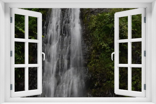 Fototapeta Naklejka Na Ścianę Okno 3D - exotic waterfall in deep forest