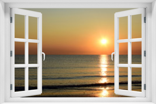 Fototapeta Naklejka Na Ścianę Okno 3D - Sonnenaufgang über dem Meer