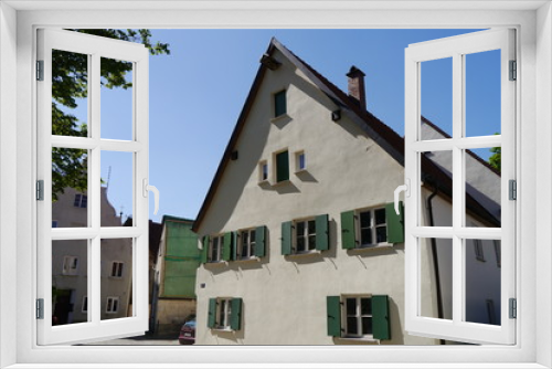 Fototapeta Naklejka Na Ścianę Okno 3D - Mittelalterliches Haus in Dillingen
