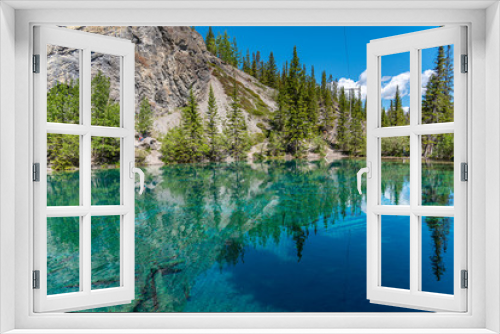 Fototapeta Naklejka Na Ścianę Okno 3D - Beautiful Grassi Lakes outside Canmore in Kananaskis Country. Grassi Lakes is a very easy and popular hike for families and nature lovers.