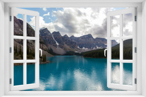Fototapeta Naklejka Na Ścianę Okno 3D - Lake in Mountains