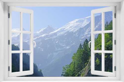 Fototapeta Naklejka Na Ścianę Okno 3D - Landscape view of the Massif du Mont Blanc near Chamonix, France