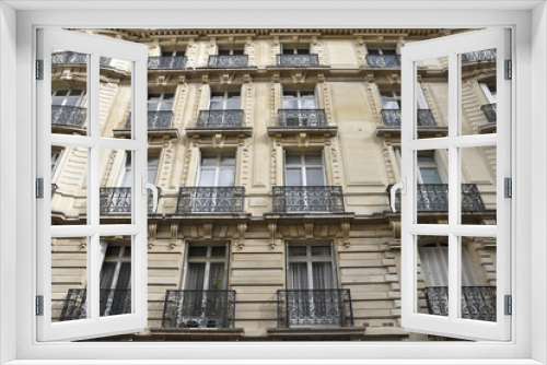 Fototapeta Naklejka Na Ścianę Okno 3D - Immeuble haussmannien à Paris