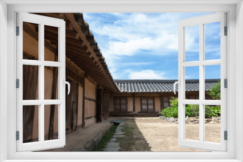 Fototapeta Naklejka Na Ścianę Okno 3D - Traditional Korean house in Asan-si, Korea.