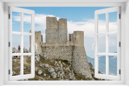Fototapeta Naklejka Na Ścianę Okno 3D - The ruins of an old medieval castle, Rocca Calascio, on the Apennine mountains in the heart of Abruzzo, Italy